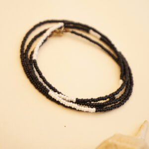 beads black and white
