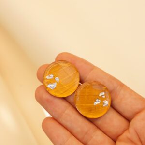 celebrate gold product image in hand