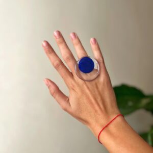 dark blue ring on hand