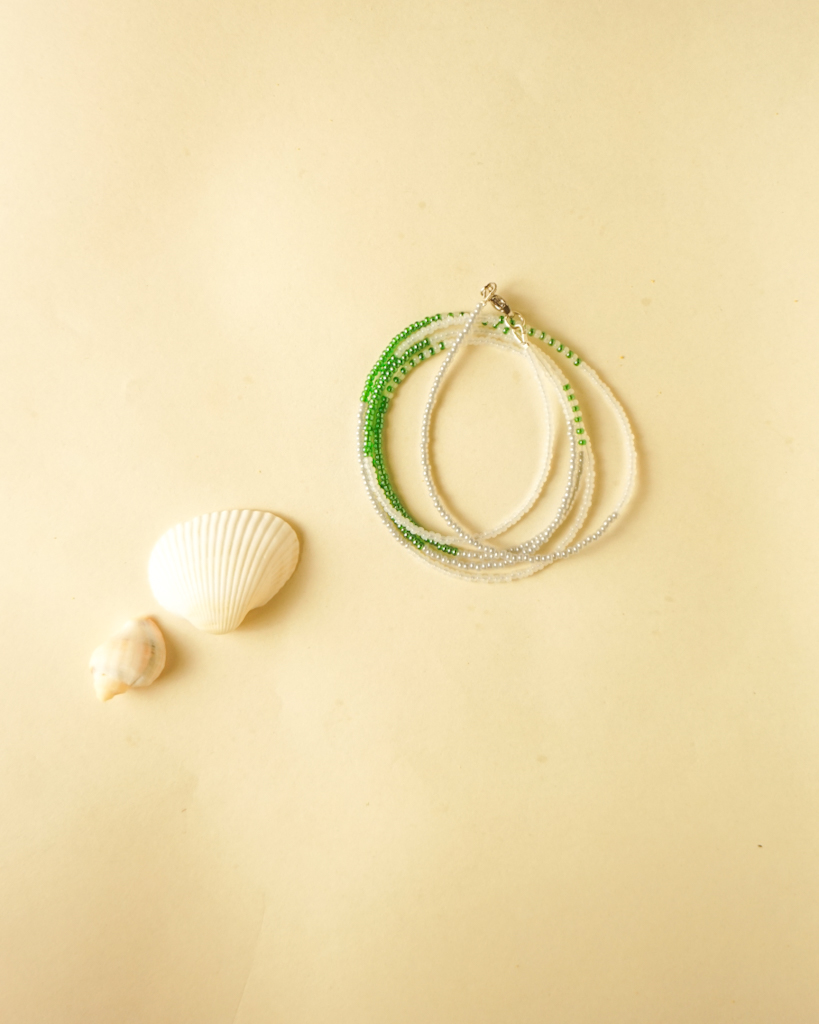 beads green and white