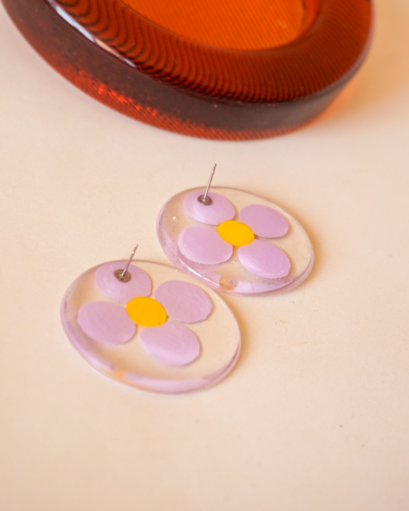 flower power earrings forget-me-nots back