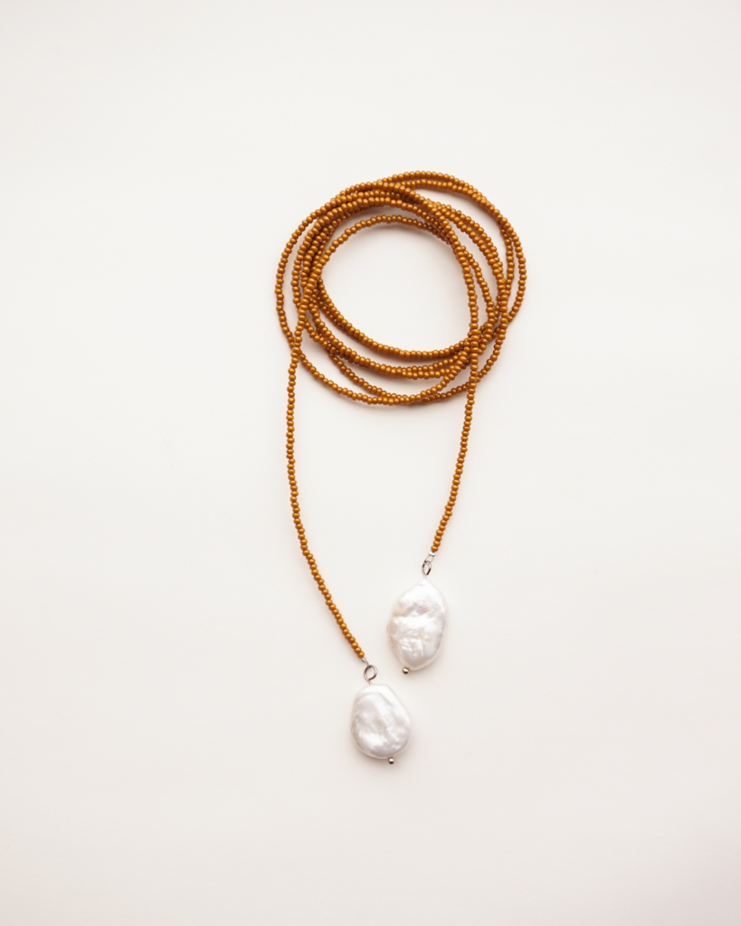 pearl necklace deep caramel